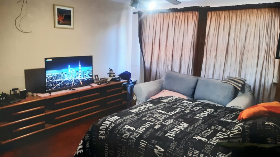 To Let 3 Bedroom Property for Rent in Dana Bay Western Cape